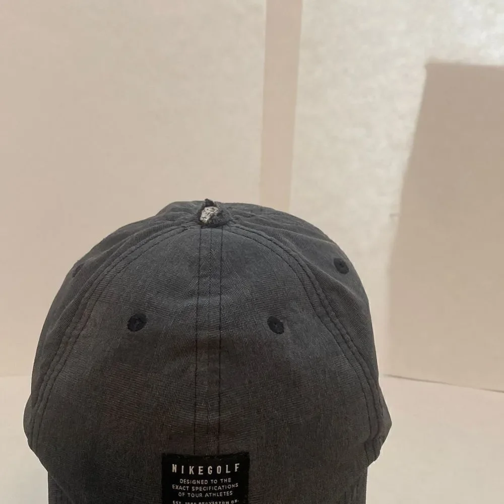 Nike‎ Golf Dri-Fit Legacy 91 baseball cap hat Gray Red Strap